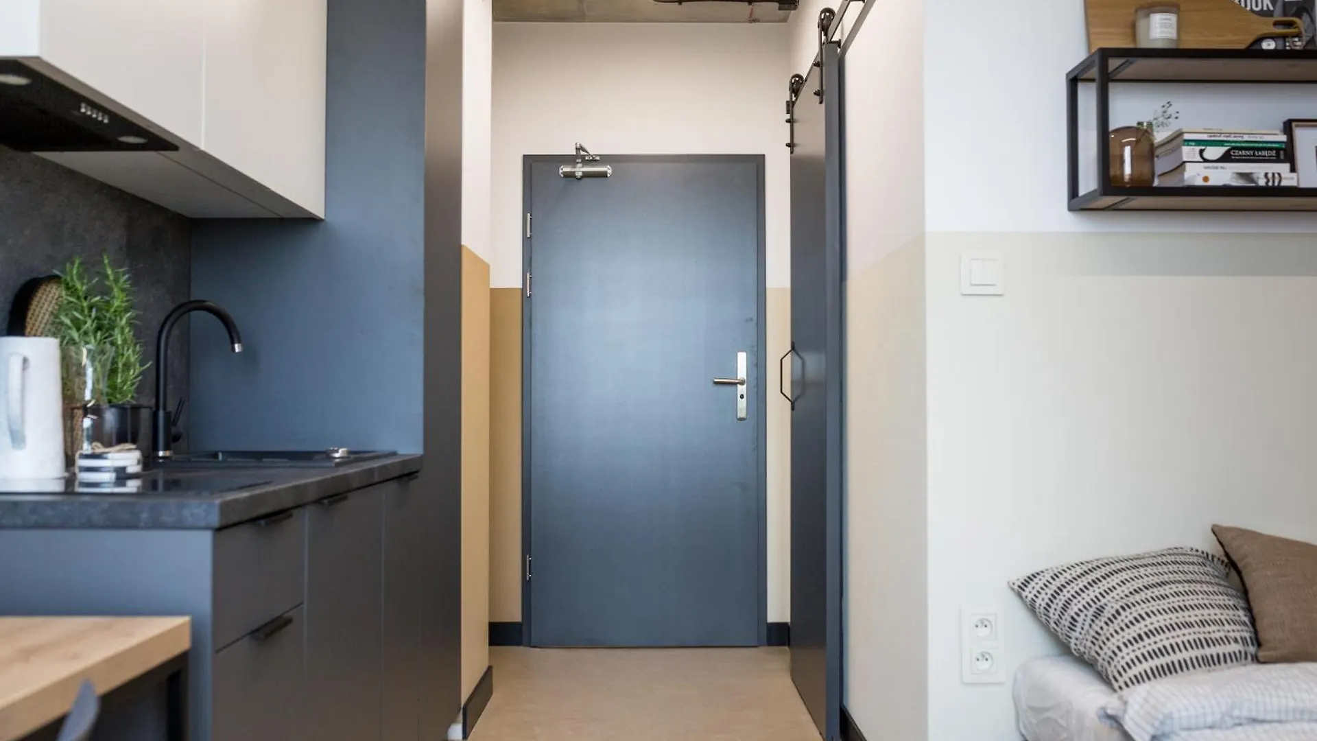 Ht Nest Coliving Apartment Warsaw