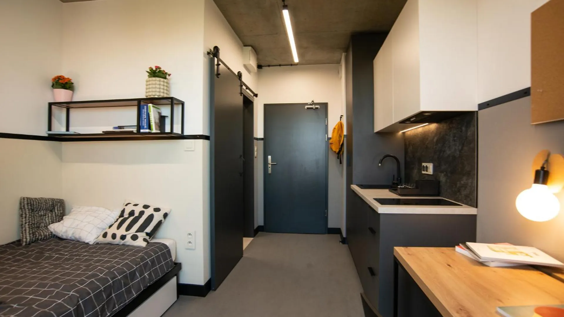 Ht Nest Coliving Apartment Warsaw